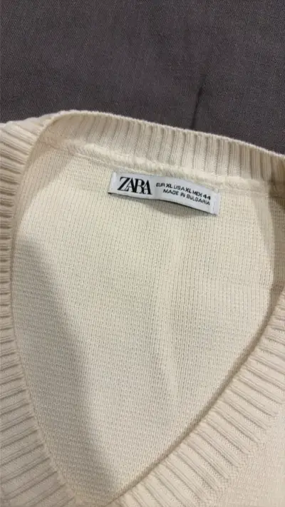Chaleco sin mangas beige Zara - miniatura 2