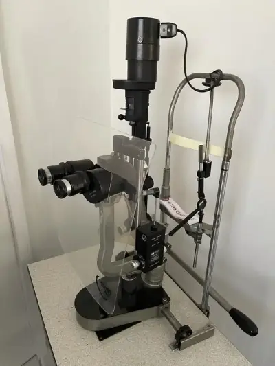 LAMPARA  HENDIDURA TONOMETRO INCLUIDO +PROYECTOR - miniatura 1
