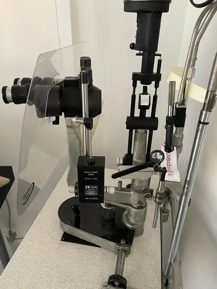 LAMPARA HENDIDURA TONOMETRO INCLUIDO +PROYECTOR - 2