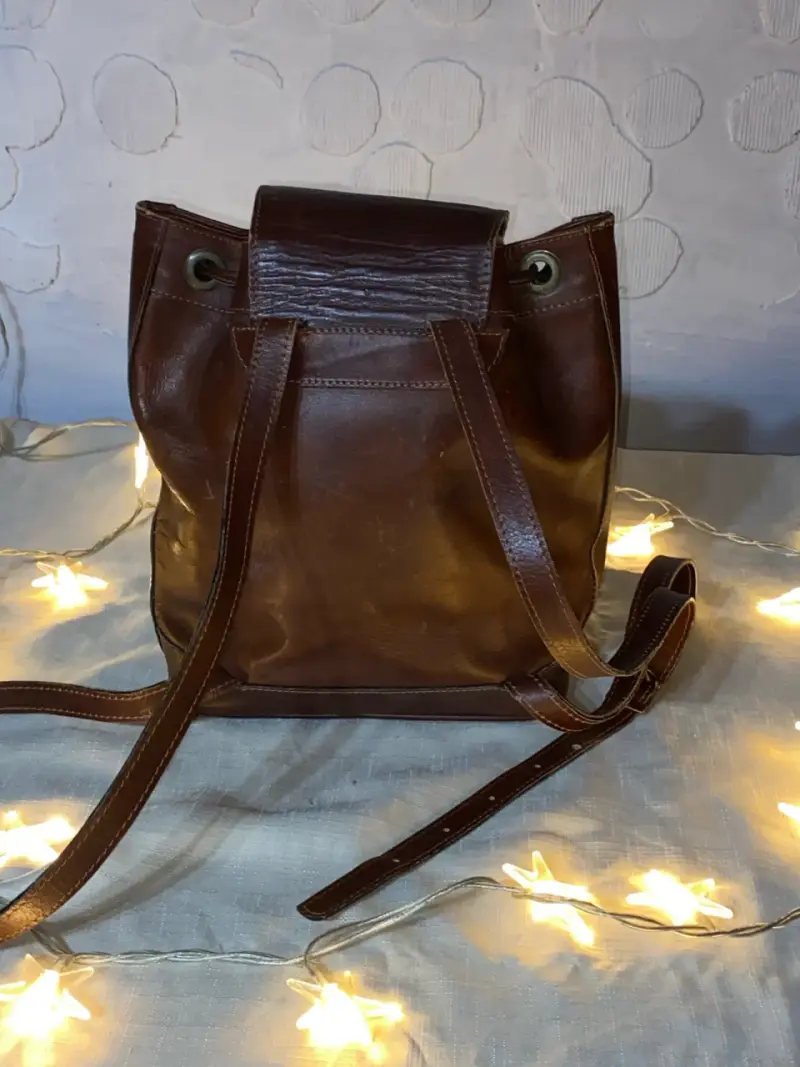 Mochila de cuero y tela con diseño étnico - 2