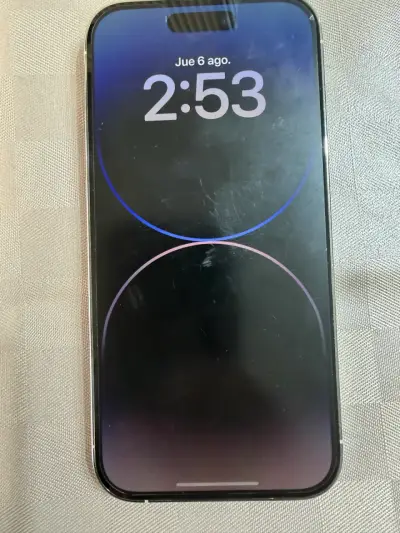 iPhone 14 Pro Max en buen estado - miniatura 1