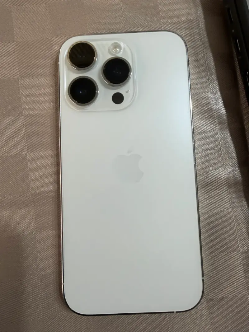 iPhone 14 Pro Max en buen estado - 2