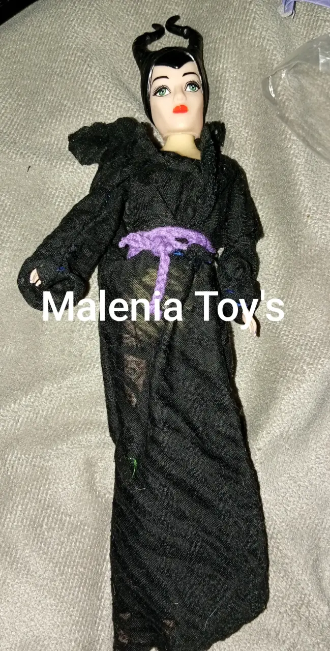 Muñeca de colección Maléfica
