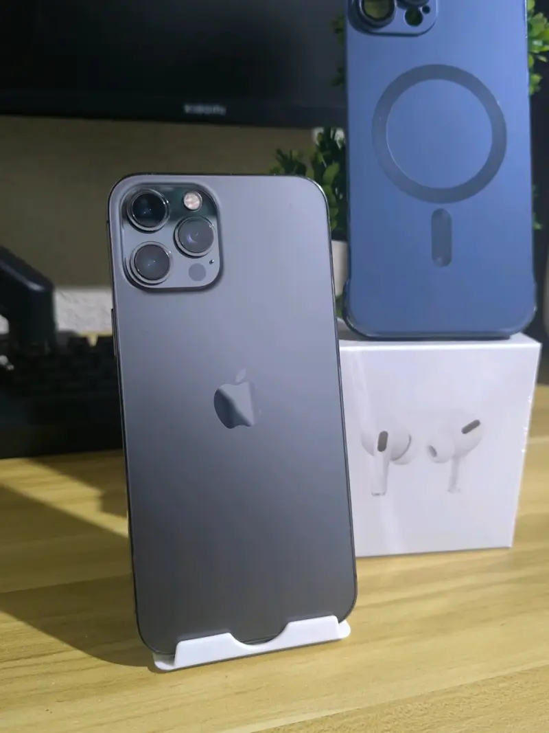 iPhone 12 Pro Max 256GB en buen estado - 5