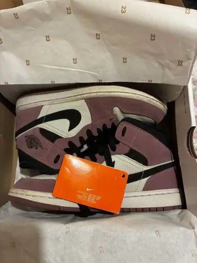 Zapatillas Nike Air Jordan 1 Mid SE Mujer - miniatura 1