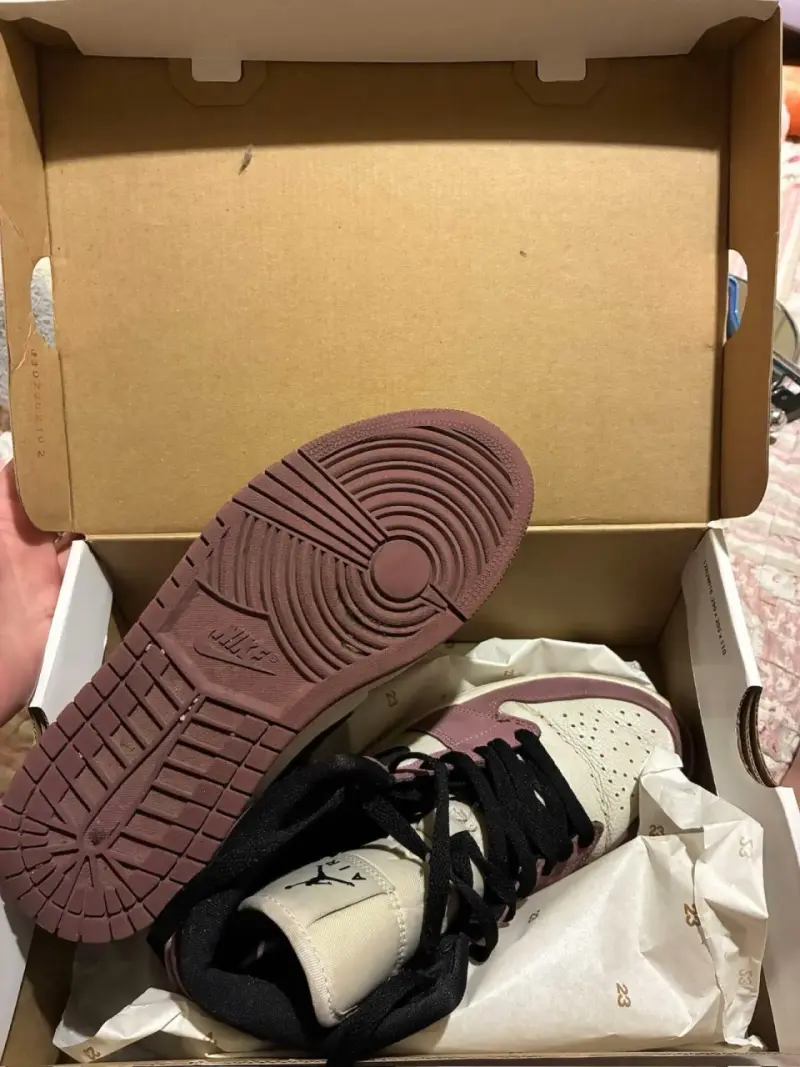 Zapatillas Nike Air Jordan 1 Mid SE Mujer - 2