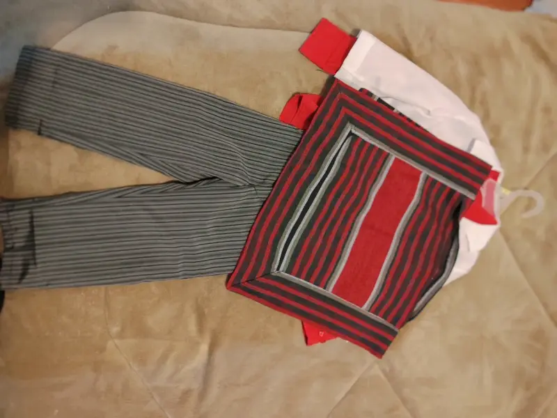 Traje de huaso chileno para niño con sombrero - 4