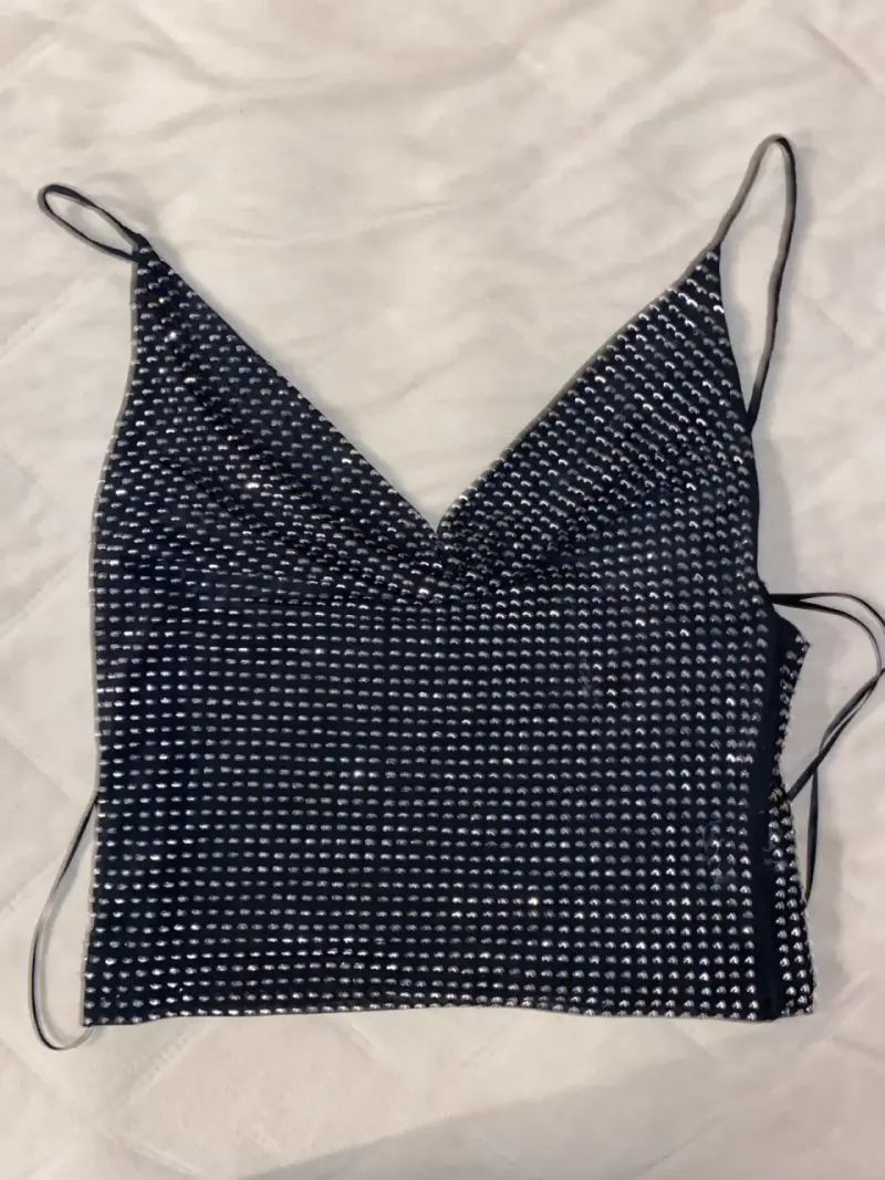 Top de tirantes con lentejuelas Zara