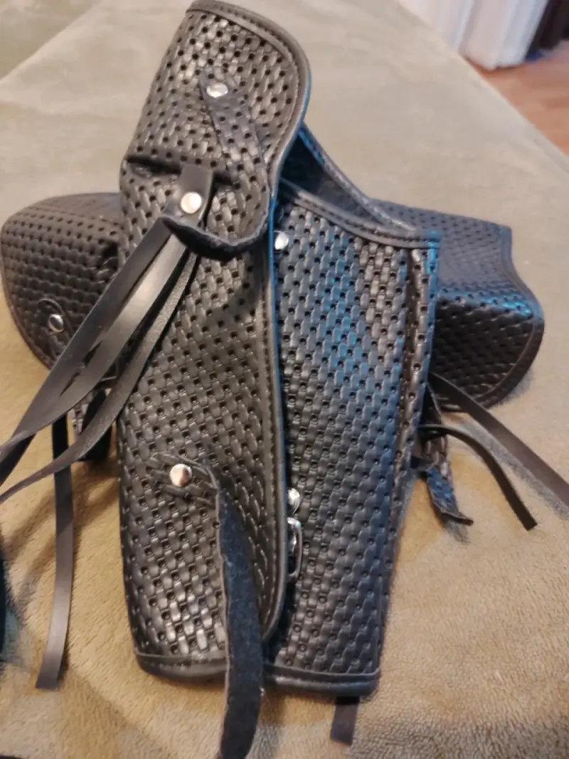 Botines de cuero negro con correas ajustables - 3