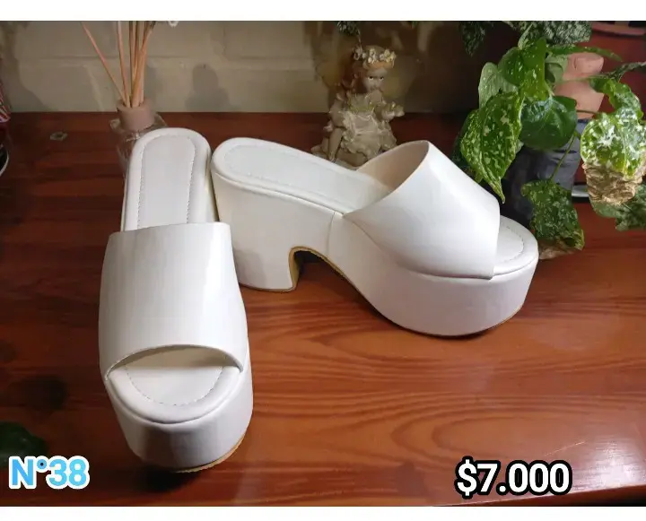 Sandalias de plataforma blancas talla 38