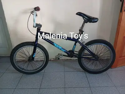 Bicicleta BMX - miniatura 1