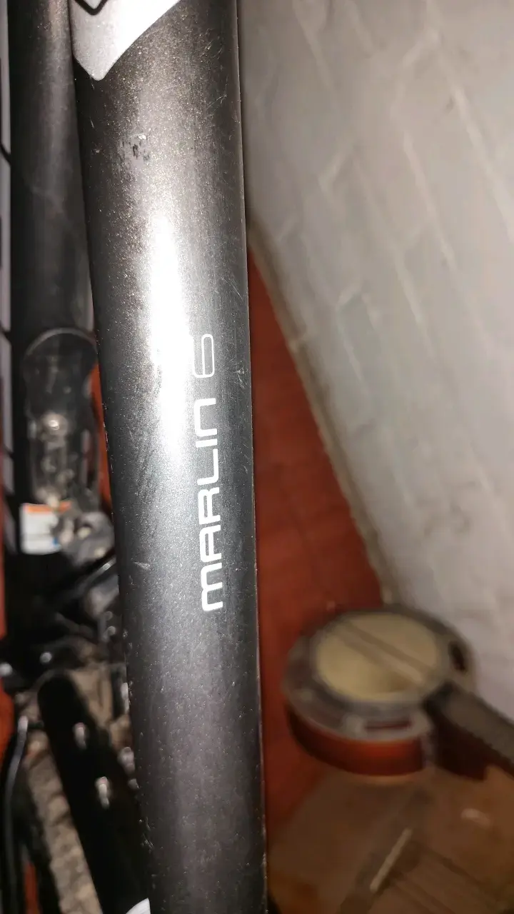 Bicicleta Trek Marlin 6 MTB Negra - 2
