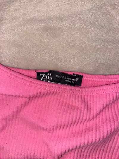 Top corto rosa de canalé Zara - miniatura 2