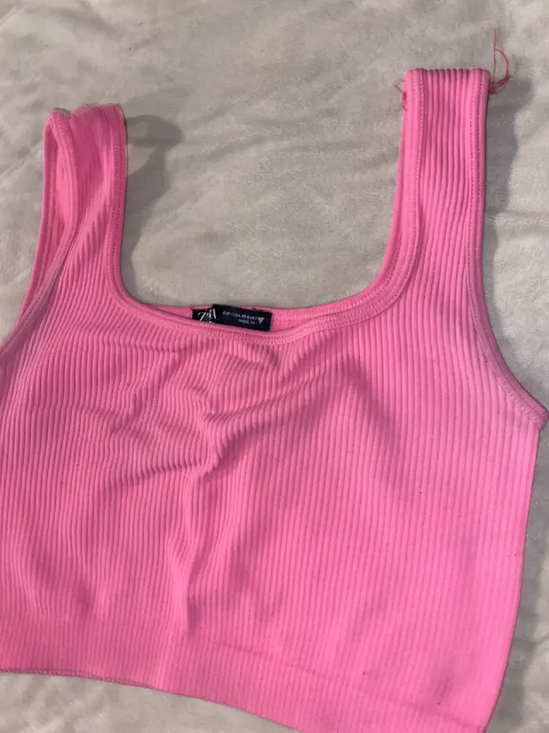 Top corto rosa de canalé Zara - 3