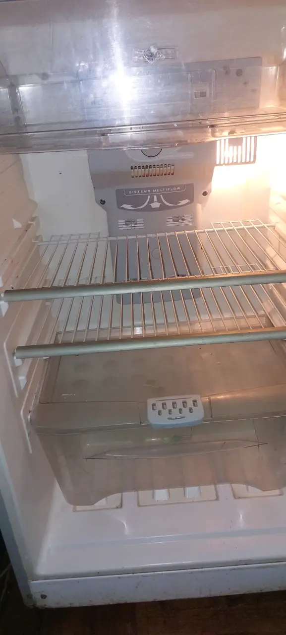 Refrigerador Fensa de dos puertas en buen estado - 6