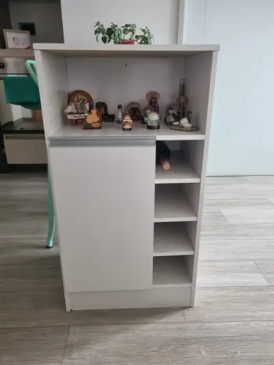 Mesa de comedor alta con sillas metálicas turquesa - miniatura 3