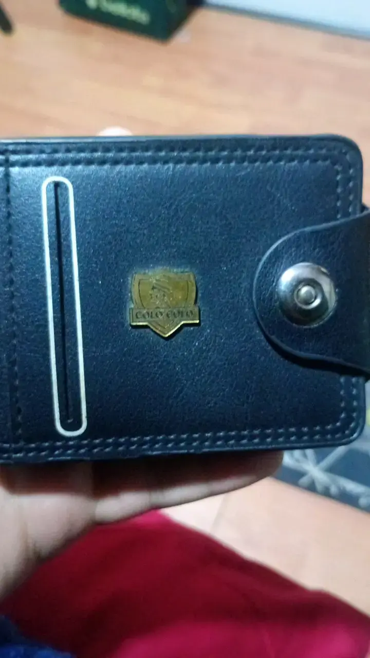 Billetera negra de cuero con logo Colo Colo - 1