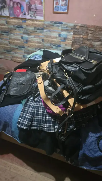 Lote de ropa variada para niños y adultos - miniatura 5