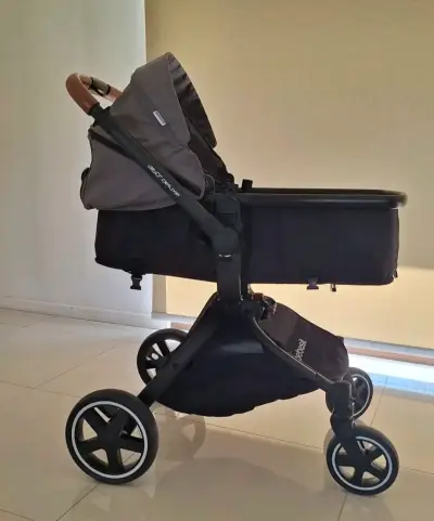 Coche de bebé 360 Deluxe con silla de auto - miniatura 1
