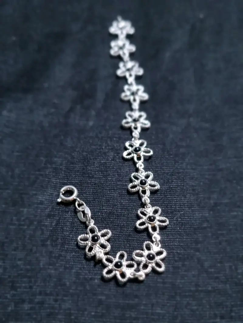 Pulsera de plata con diseño de flores - 3