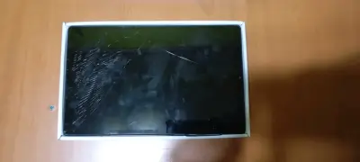 Tablet Lenovo Tab M10 FHD Plus con caja - miniatura 5