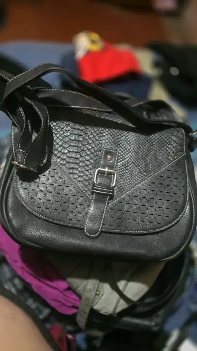 Cartera negra de cuero con flecos Amercian - miniatura 4