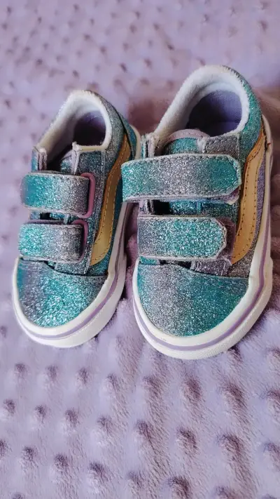Zapatillas Vans brillantes para niñas - miniatura 1