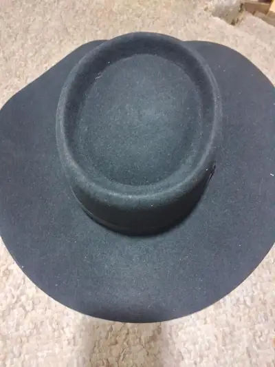 Sombrero de ala ancha negro para huaso - miniatura 3