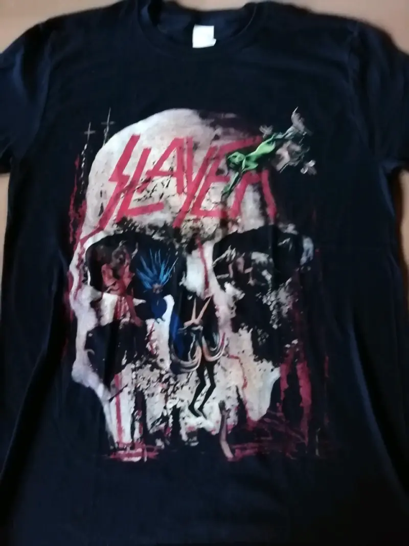 Polera negra Slayer con diseño de calavera - 1