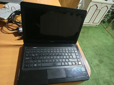 Notebook Compaq Presario CQ57 en buen estado - miniatura 4