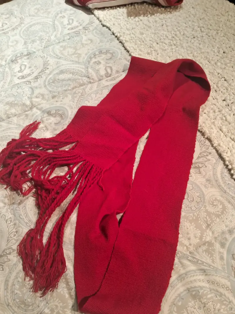 Faja roja de lana con flecos - 1