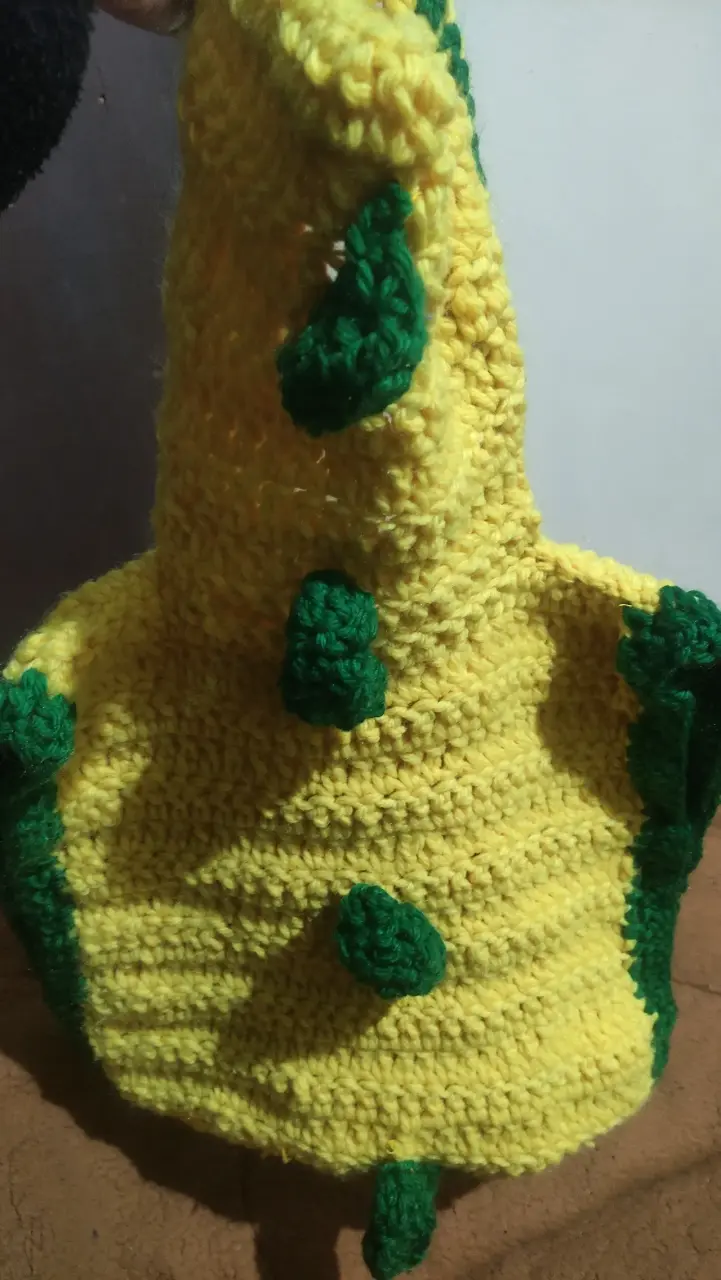 Poncho tejido a crochet amarillo y verde - 3