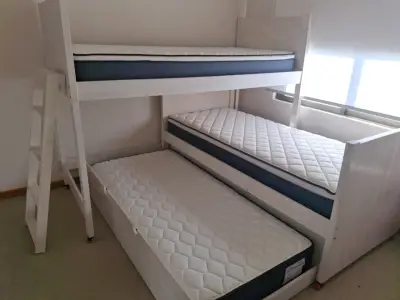 Camarote triple de madera - miniatura 2