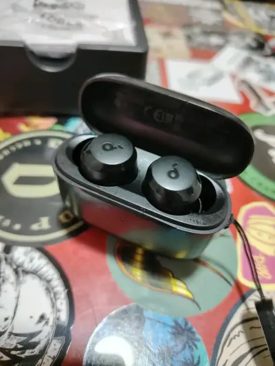 Audífonos inalámbricos Anker Soundcore A25i - miniatura 1