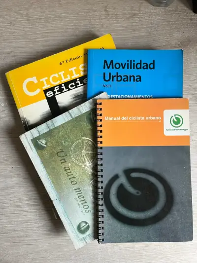 Lote de Libros sobre Ciclismo y Movilidad Urbana - miniatura 1