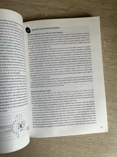 Lote de Libros sobre Ciclismo y Movilidad Urbana - miniatura 3