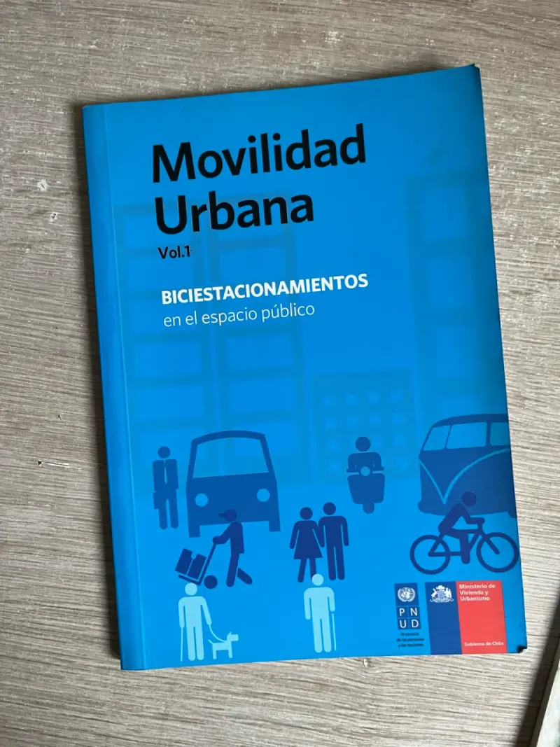 Lote de Libros sobre Ciclismo y Movilidad Urbana - 6