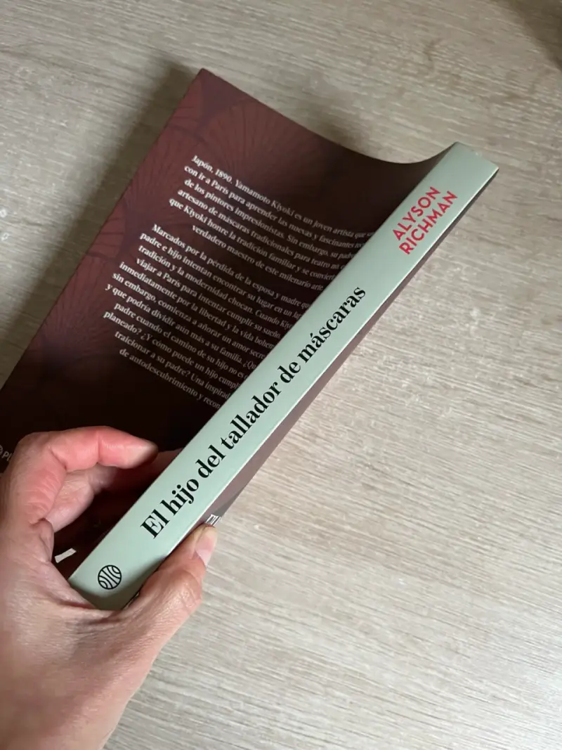 Libro 'El hijo del tallador de máscaras' de Alyson Richman - 5