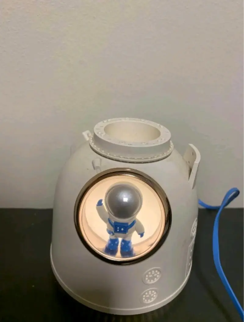 Lámpara decorativa astronauta con luz LED - 3