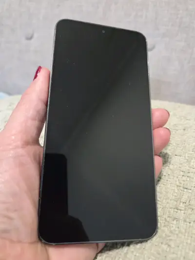 Samsung Galaxy S23 256GB Verde en Buen Estado - miniatura 2
