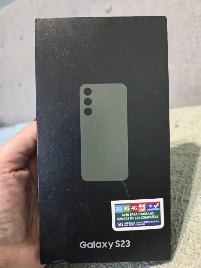 Samsung Galaxy S23 256GB Verde en Buen Estado - 3