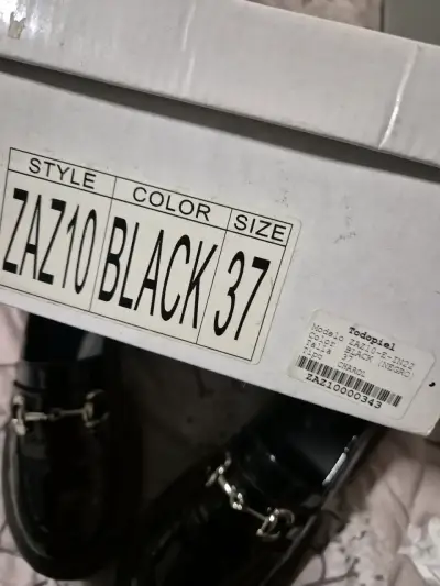 Mocasines negros de charol con hebilla metálica - miniatura 4