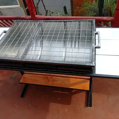 Parrilla de hierro con mesa de cerámica - miniatura 2
