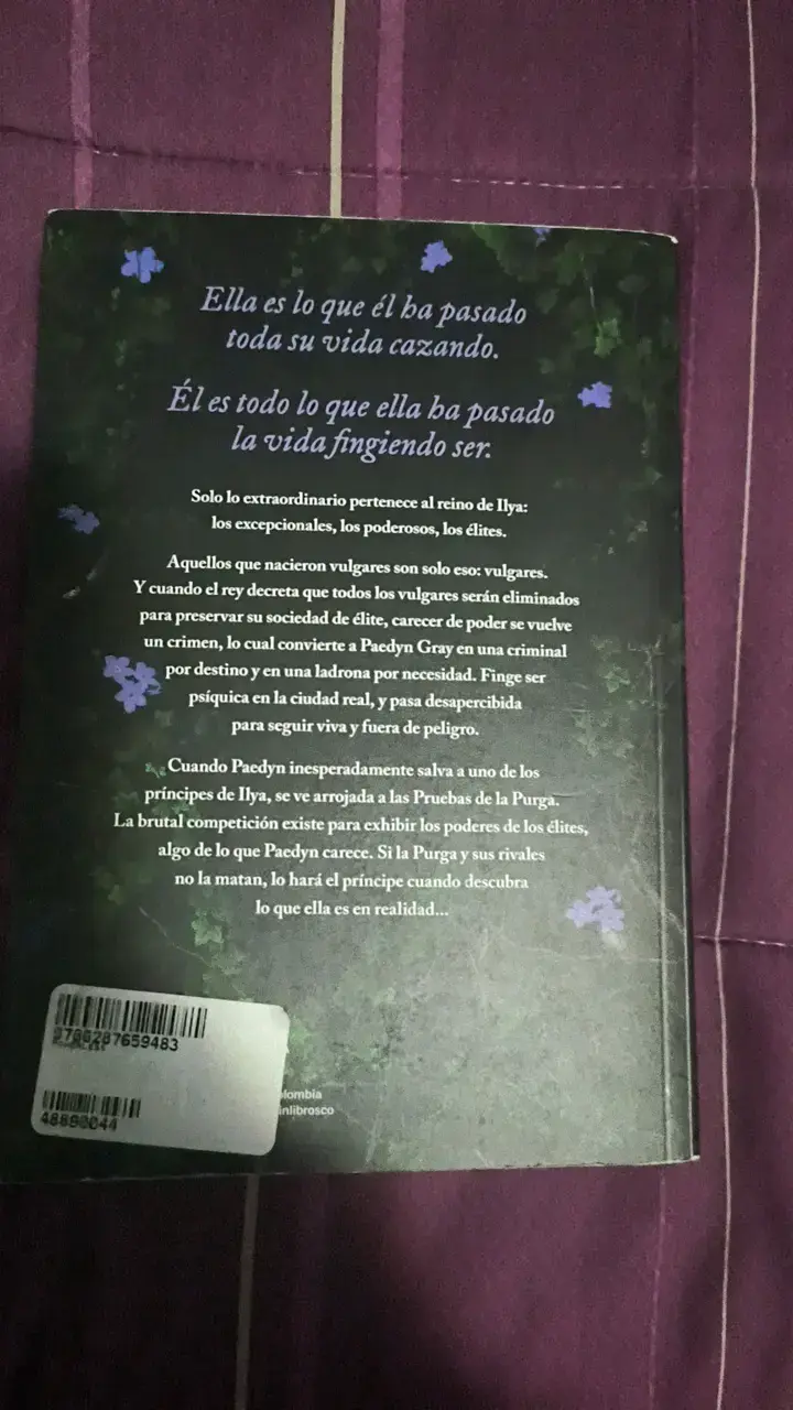 Libro 'Powerless' de Lauren Roberts - 2