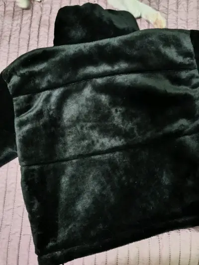 Chaqueta de plush negra 🤍 - miniatura 3
