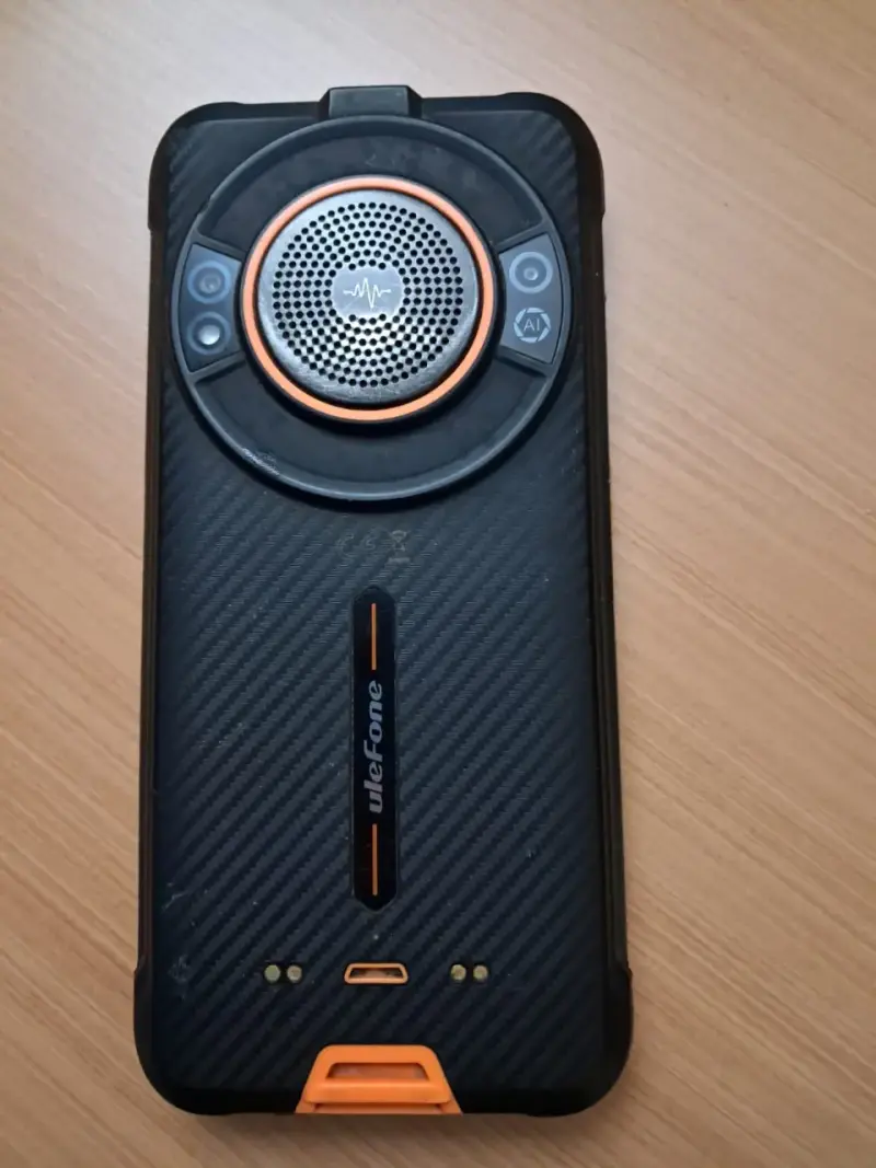 Smartphone Ulefone resistente con altavoz potente - 1