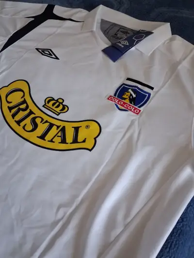 Camiseta Colo-Colo Umbro Fernández 14, replica. - miniatura 3