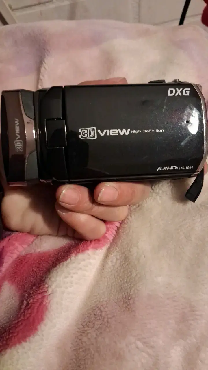 Cámara de video 3D DXG 3D View Full HD - 1
