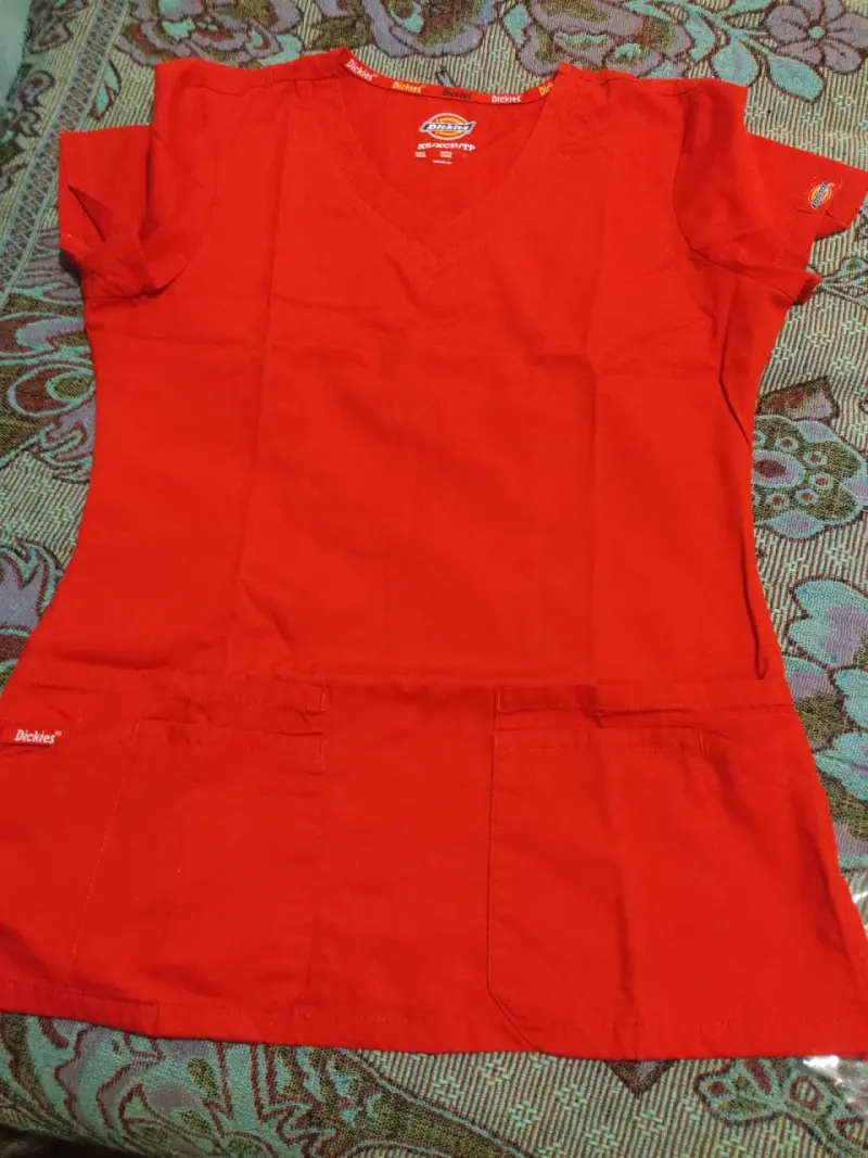 Conjunto de uniforme médico rojo Dickies - 1