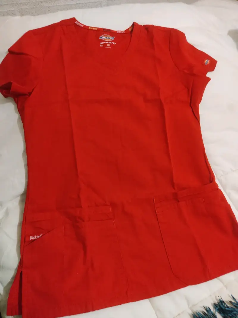 Conjunto de uniforme médico rojo Dickies - 2